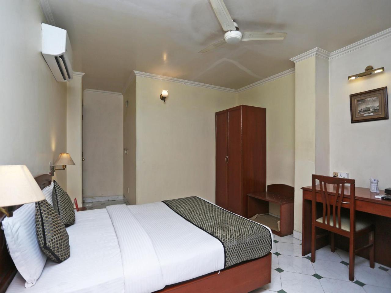 Oyo 3499 Tekarees Inn Lucknow Exterior foto