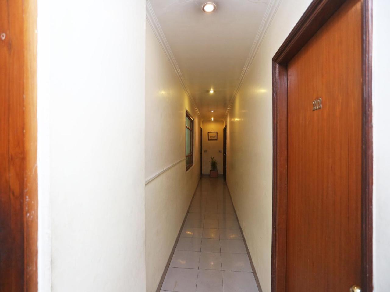 Oyo 3499 Tekarees Inn Lucknow Exterior foto