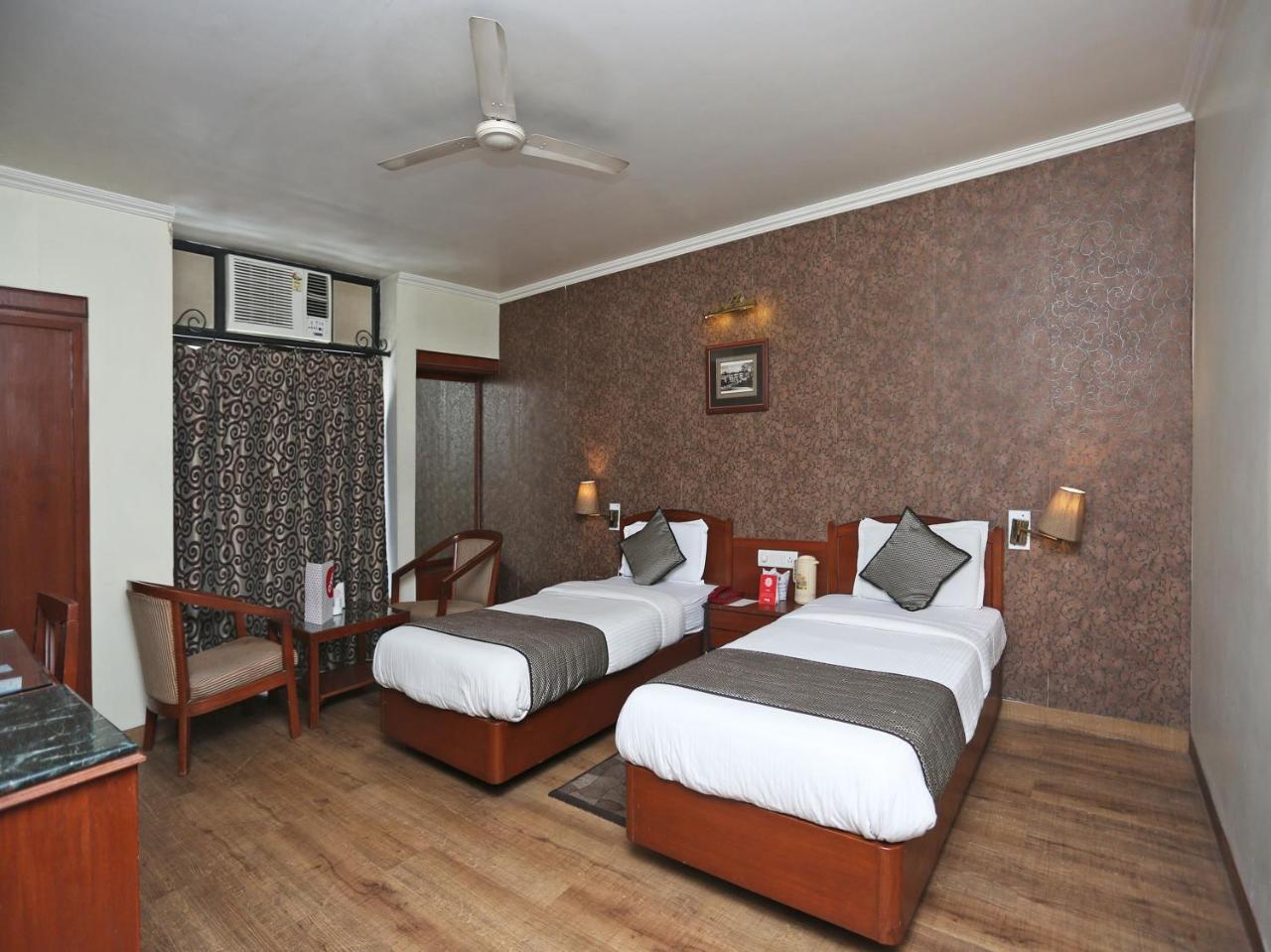 Oyo 3499 Tekarees Inn Lucknow Exterior foto